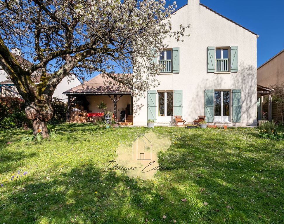 Maison JOUY LE MOUTIER (95280) INTERIEURS-EXTERIEURS