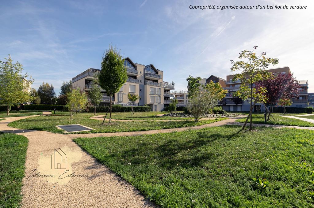 Appartement LIEUSAINT (77127) INTERIEURS-EXTERIEURS